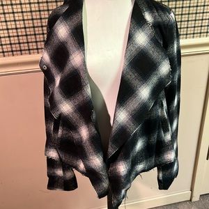 BB Dakota Plaid Grunge Raw Edge Flannel Jacket - Women's Size Small